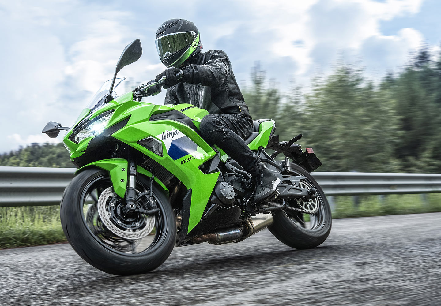 Kawasaki Ninja® Lineup | Sport, Supersport, & Hypersport Motorcycles